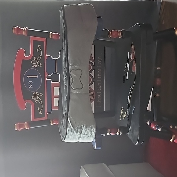 SOLD-Small dog bed - Picture 2 of 2